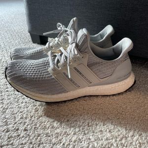 Adidas Ultraboost 4 Sz. 8 Men’s Grey